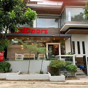 Reddoorz At Anton'S Loft Designer Resort Pansol Calamba Laguna